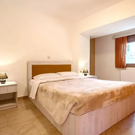 With 10 Bedrooms In Kaloniktis-rethymno, With Wonderful Sea View 别墅